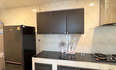 For rent 4 bedrooms townhouse in Mueang Chiang Mai, Chiang Mai