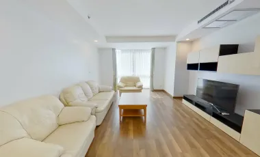 For rent 2 bedrooms condo in Pathum Wan, Bangkok