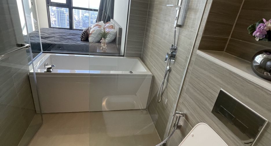 For rent 1 bed condo in Watthana, Bangkok