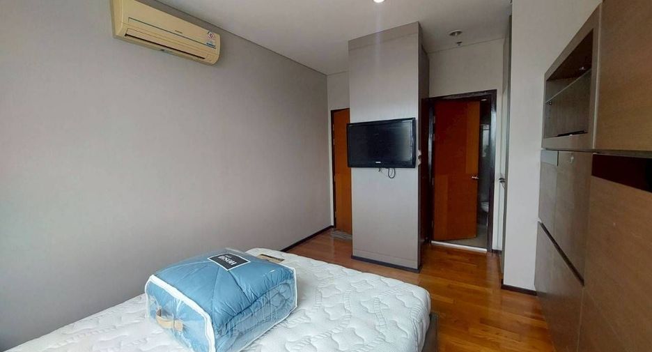 À louer 2 chambres condo à Khlong San, Bangkok