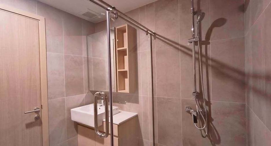 For rent 1 bed condo in Yan Nawa, Bangkok