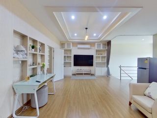 For sale 5 bedrooms townhouse in Mueang Chiang Mai, Chiang Mai