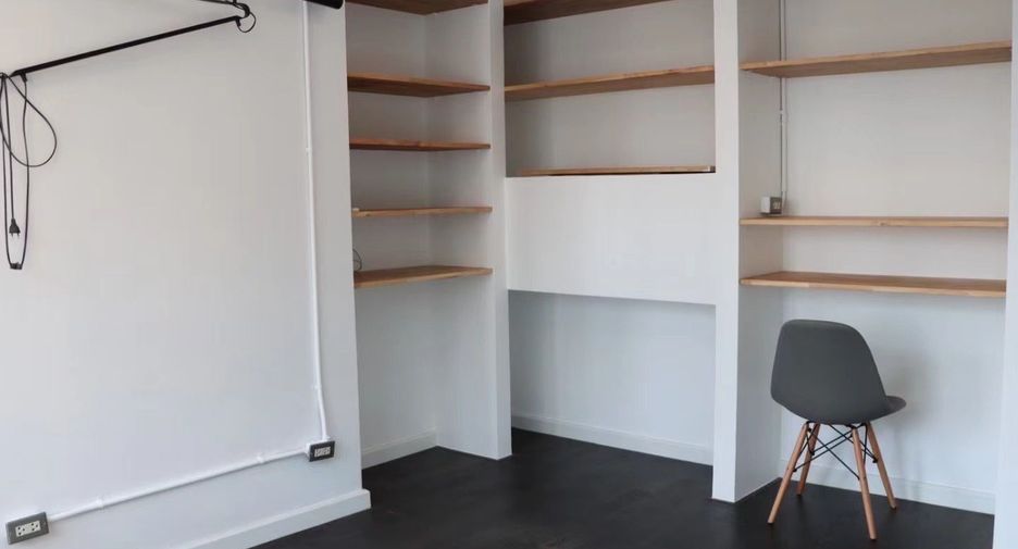 For sale and for rent 3 bedrooms condo in Watthana, Bangkok