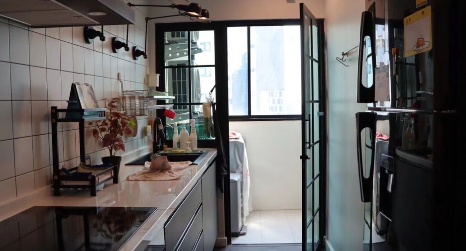 For sale and for rent 3 bedrooms condo in Watthana, Bangkok