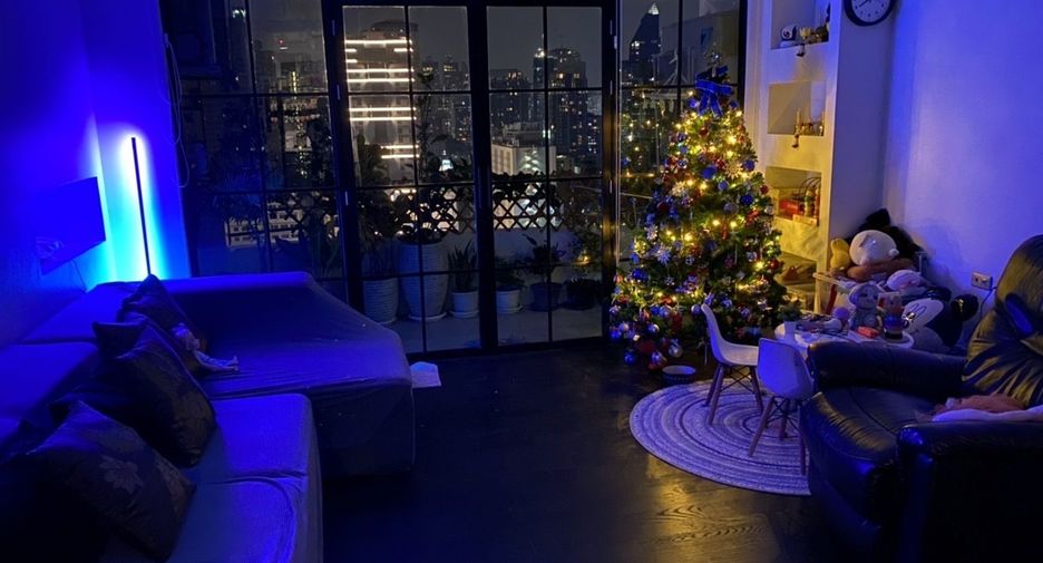 For sale and for rent 3 bedrooms condo in Watthana, Bangkok