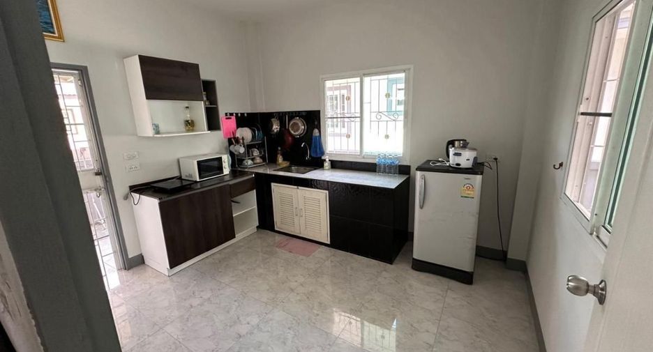 For rent 3 bedrooms house in San Sai, Chiang Mai