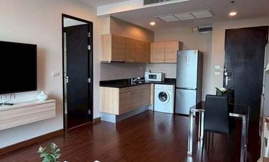 For rent 1 bed condo in Pathum Wan, Bangkok