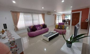 Apartment zur Miete mit 2 Zimmer in Khlong Toei, Bangkok