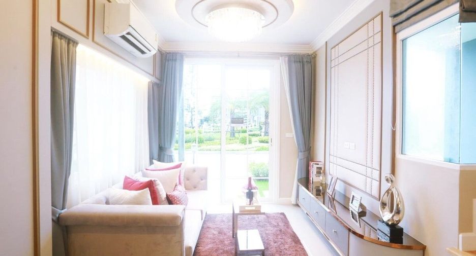 For sale 4 bedrooms townhouse in Mueang Chiang Mai, Chiang Mai