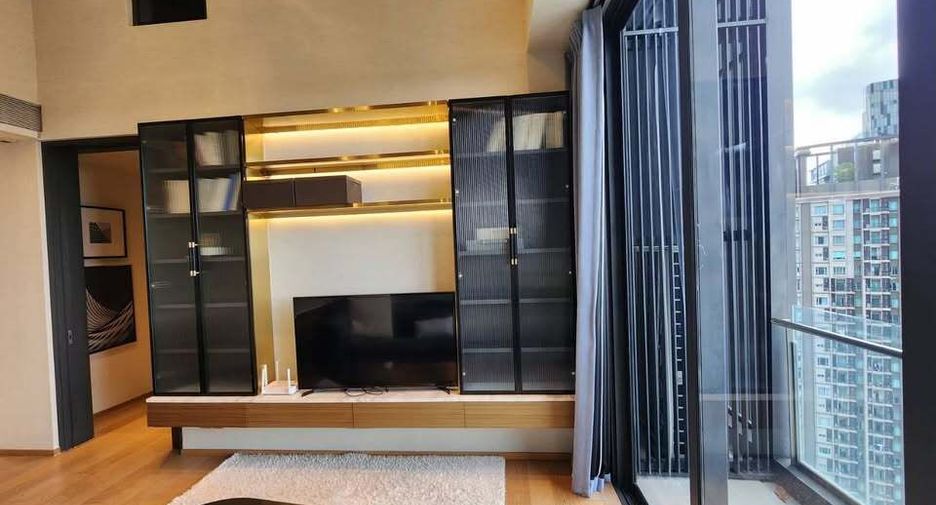 For rent 2 bedrooms condo in Khlong Toei, Bangkok