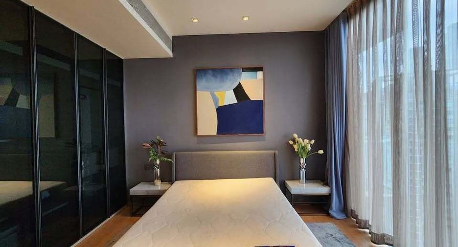 For rent 2 bedrooms condo in Khlong Toei, Bangkok