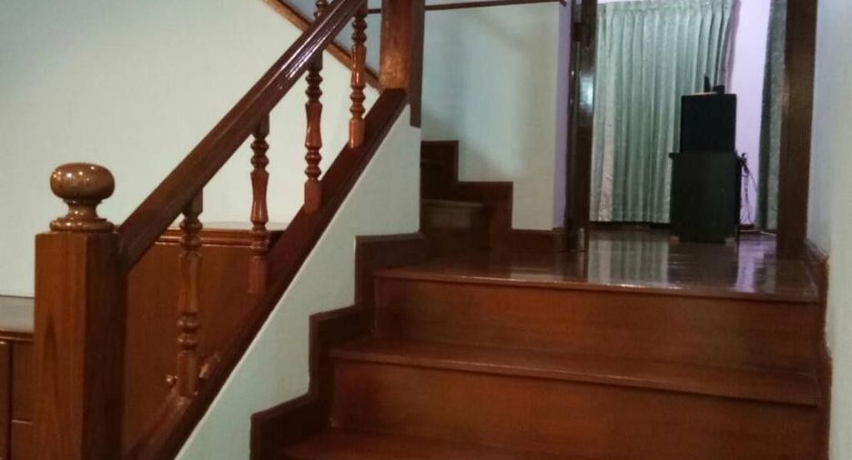 À vendre 4 chambres maison à San Pa Tong, Chiang Mai