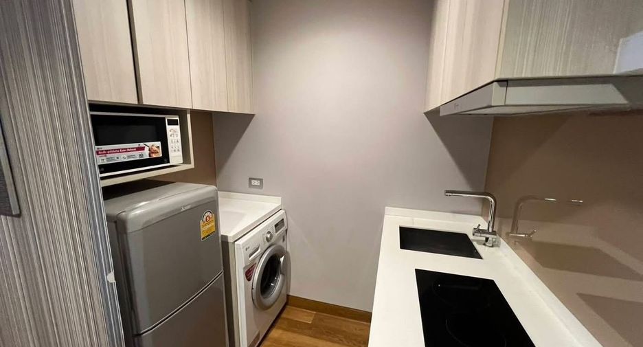 For rent 1 bed condo in Khlong Toei, Bangkok