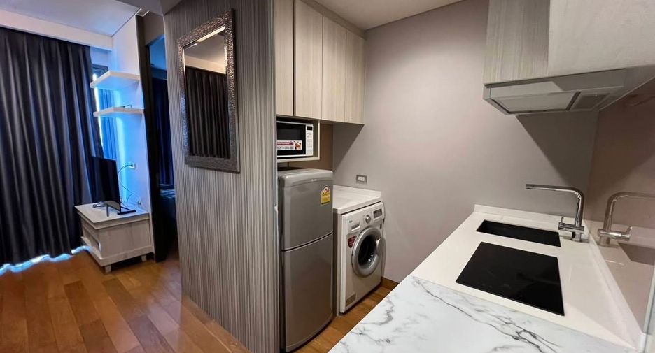For rent 1 bed condo in Khlong Toei, Bangkok