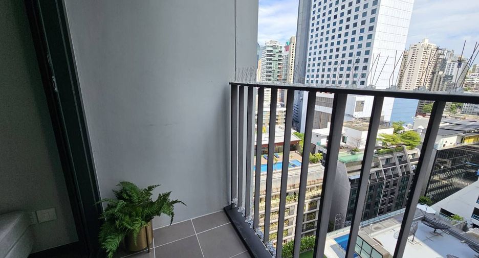 Condo en alquiler de 1 habitaciones en Khlong Toei, Bangkok
