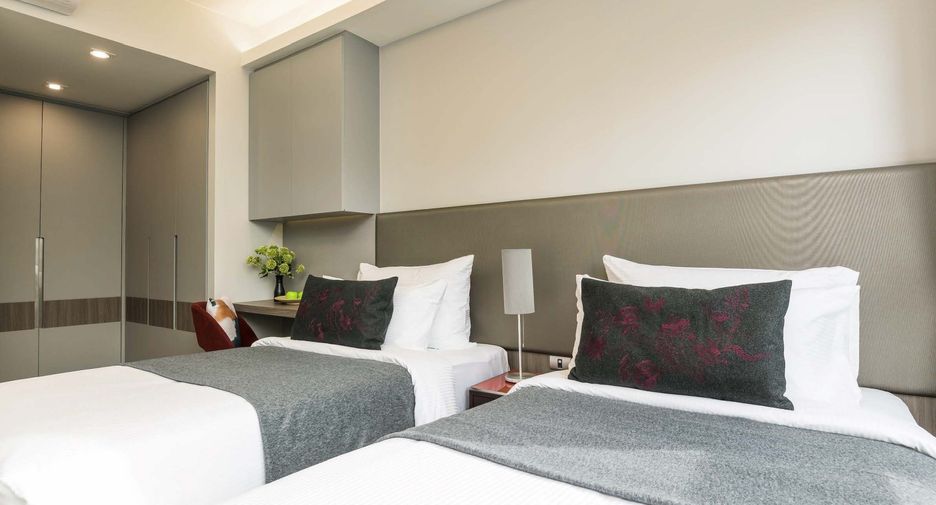 For rent 2 bedrooms condo in Huai Khwang, Bangkok