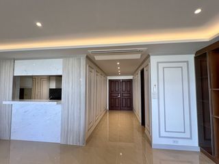 Condo en alquiler de 2 habitaciones en Pathum Wan, Bangkok