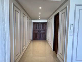 Condo en alquiler de 2 habitaciones en Pathum Wan, Bangkok