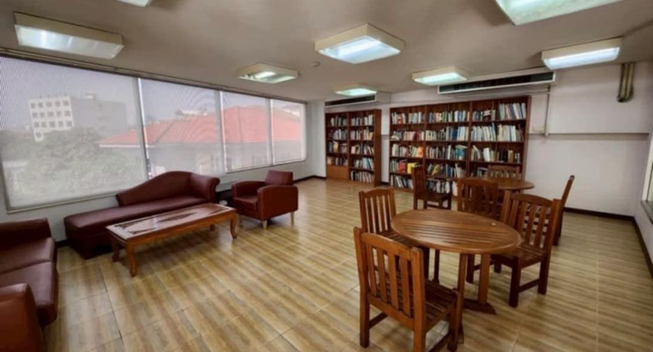 For rent 2 bedrooms condo in Bang Na, Bangkok