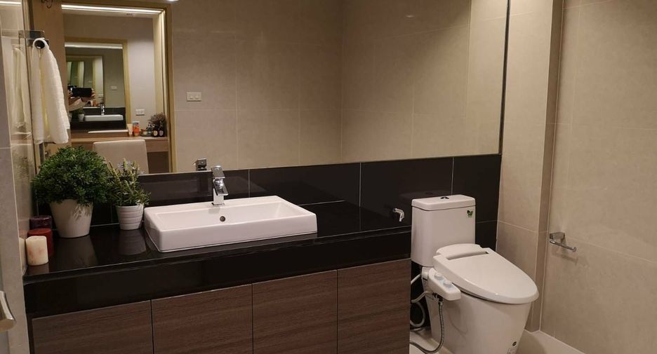 For rent 1 bed condo in Pathum Wan, Bangkok