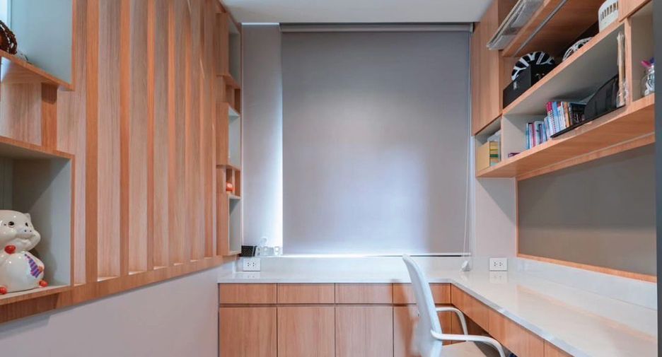 For sale 3 ベッドルーム townhouse in Saphan Sung, Bangkok