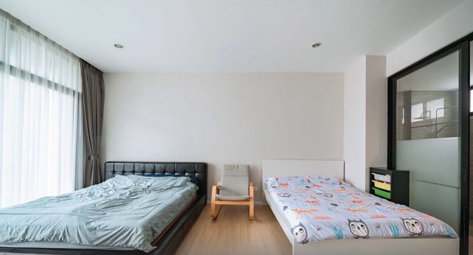 For sale 3 ベッドルーム townhouse in Saphan Sung, Bangkok