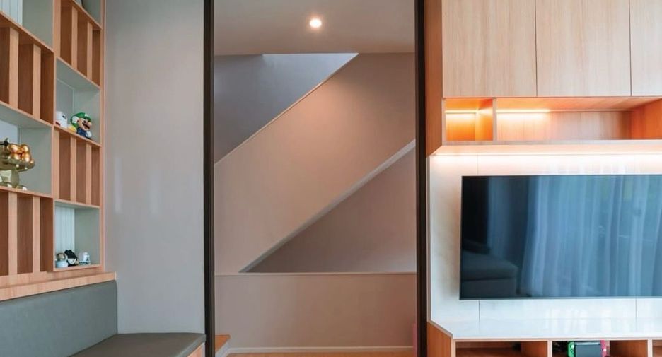 For sale 3 ベッドルーム townhouse in Saphan Sung, Bangkok