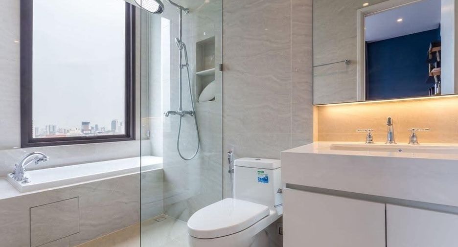 For rent 1 bed condo in Pathum Wan, Bangkok