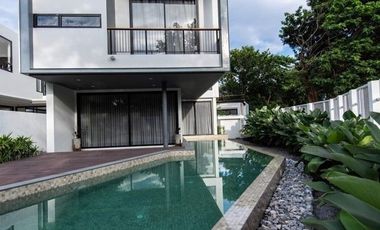 Продажа 4 спальни вилла в Mueang Chiang Mai, Чианг Маи