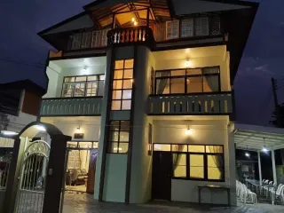 For Rent 5 Bedroom House In Mueang Chiang Mai