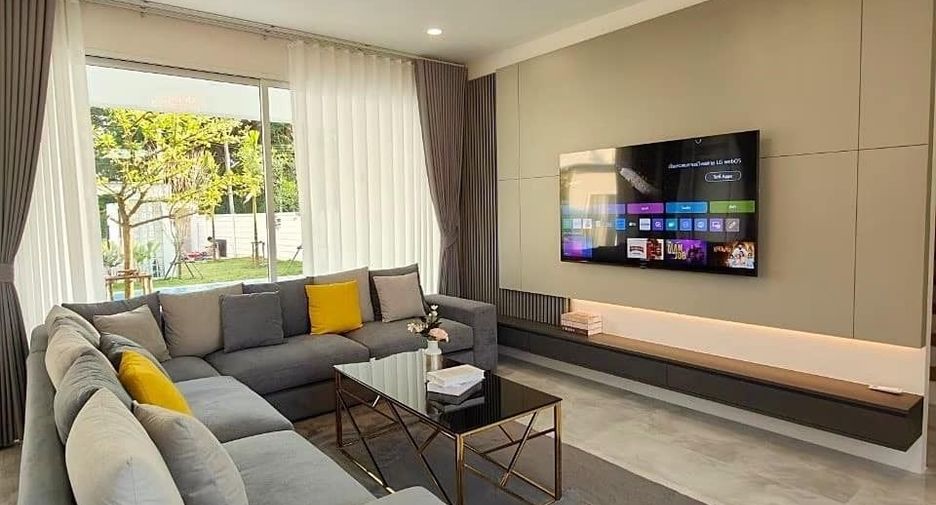Villa zum Kauf mit 6 Zimmer in San Sai, Chiang Mai