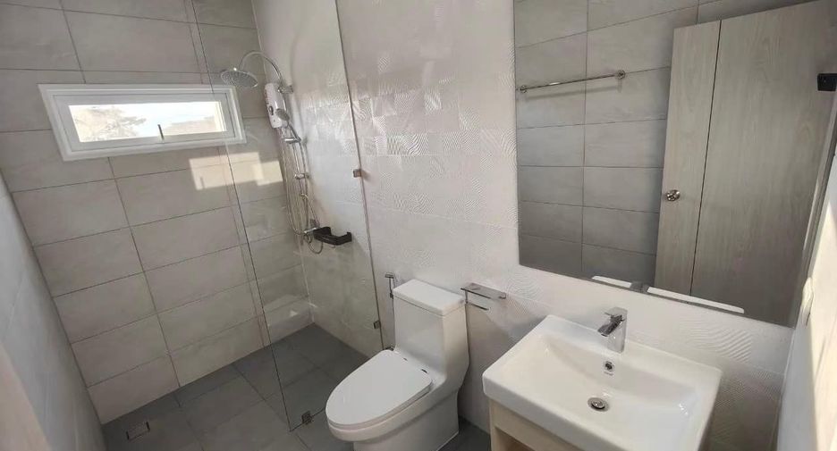 Villa zum Kauf mit 6 Zimmer in San Sai, Chiang Mai