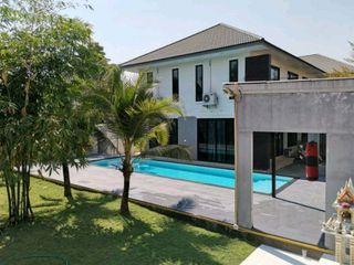 For sale 7 bedrooms villa in San Sai, Chiang Mai