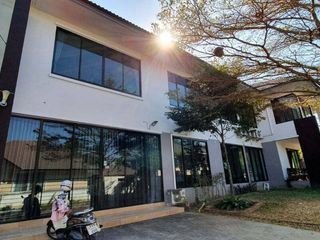 For sale 7 bedrooms villa in San Sai, Chiang Mai