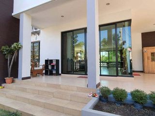 For sale 7 bedrooms villa in San Sai, Chiang Mai
