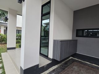 Casa en venta de 3 habitaciones en Saraphi, Chiang Mai