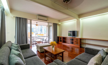 For rent 3 bedrooms condo in Khlong Toei, Bangkok