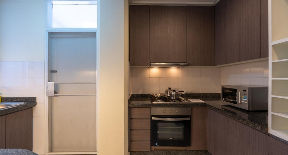 For rent 3 bedrooms condo in Khlong Toei, Bangkok