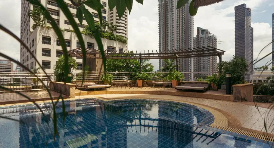 For rent 2 bedrooms condo in Watthana, Bangkok