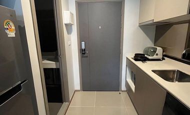 For rent studio condo in Huai Khwang, Bangkok