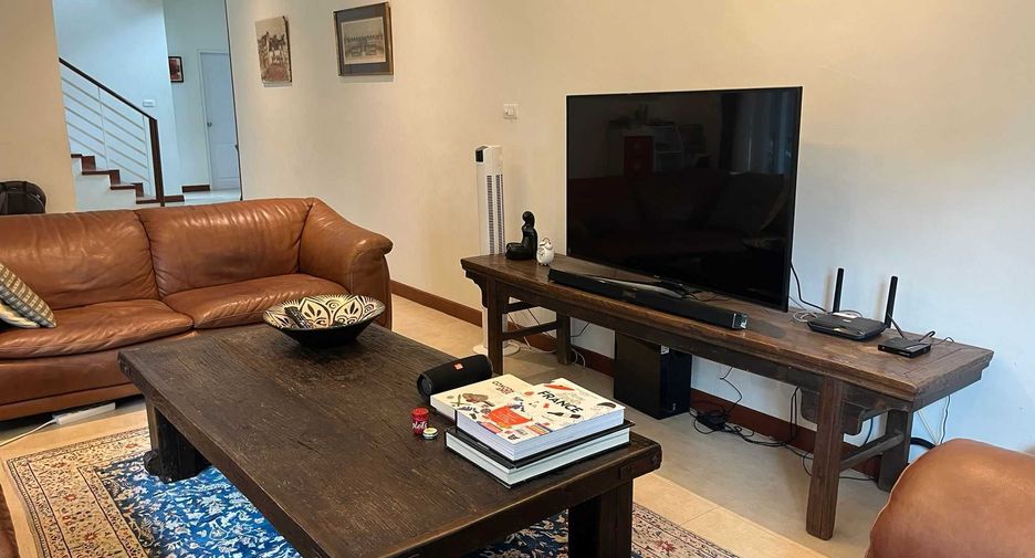 For sale 5 bedrooms villa in Hang Dong, Chiang Mai