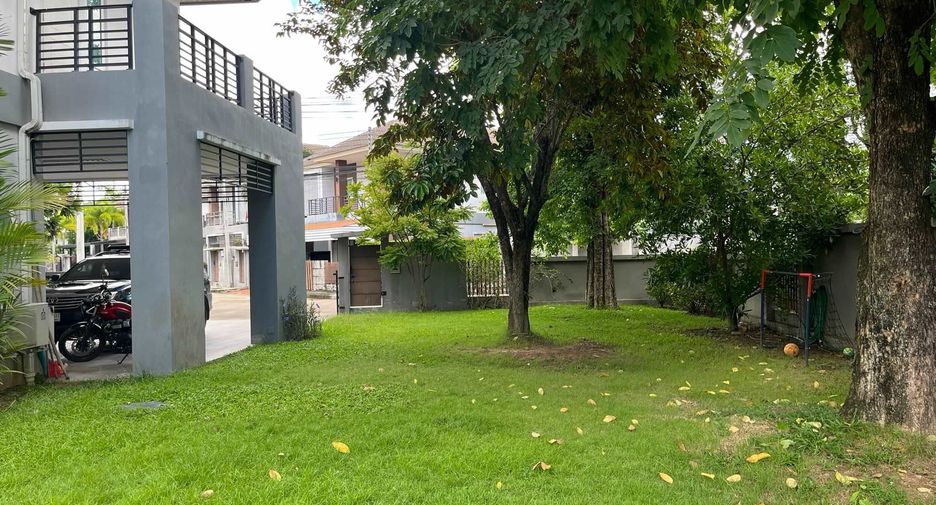 For sale 5 bedrooms villa in Hang Dong, Chiang Mai