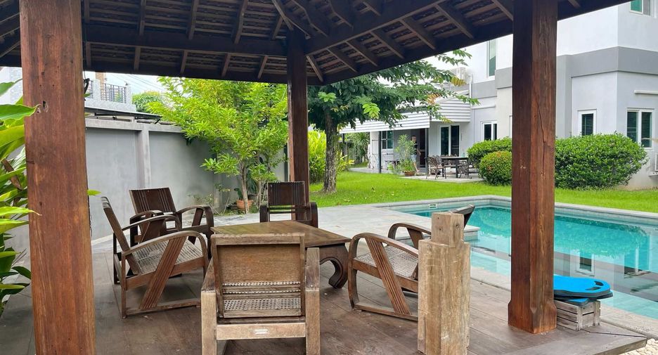 For sale 5 bedrooms villa in Hang Dong, Chiang Mai