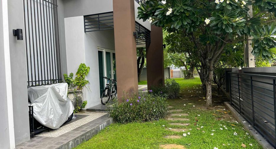 For sale 5 bedrooms villa in Hang Dong, Chiang Mai