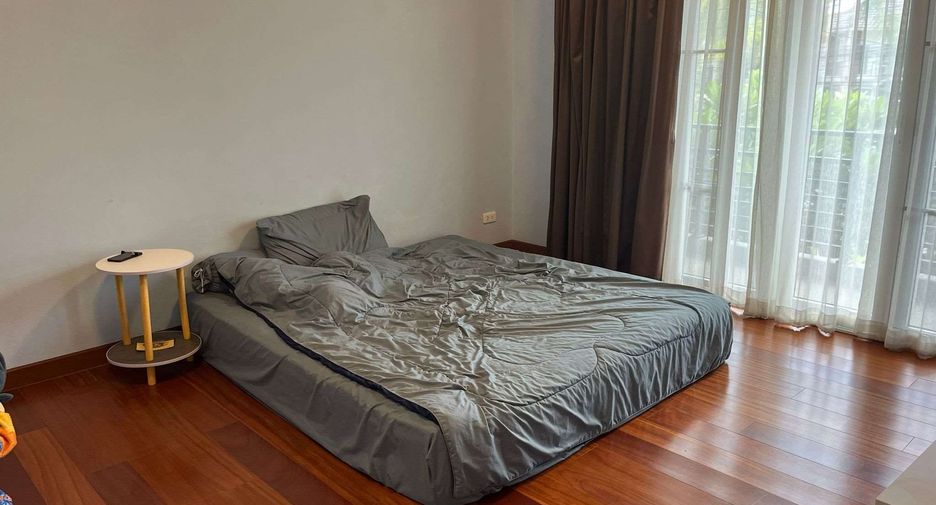 For sale 5 bedrooms villa in Hang Dong, Chiang Mai