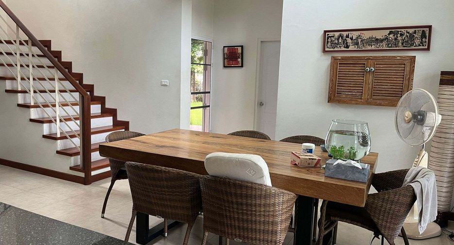 For sale 5 bedrooms villa in Hang Dong, Chiang Mai