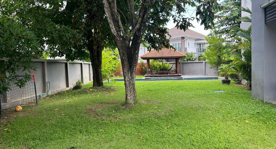 For sale 5 bedrooms villa in Hang Dong, Chiang Mai