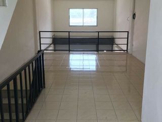 For sale 2 bedrooms townhouse in Mueang Chiang Mai, Chiang Mai