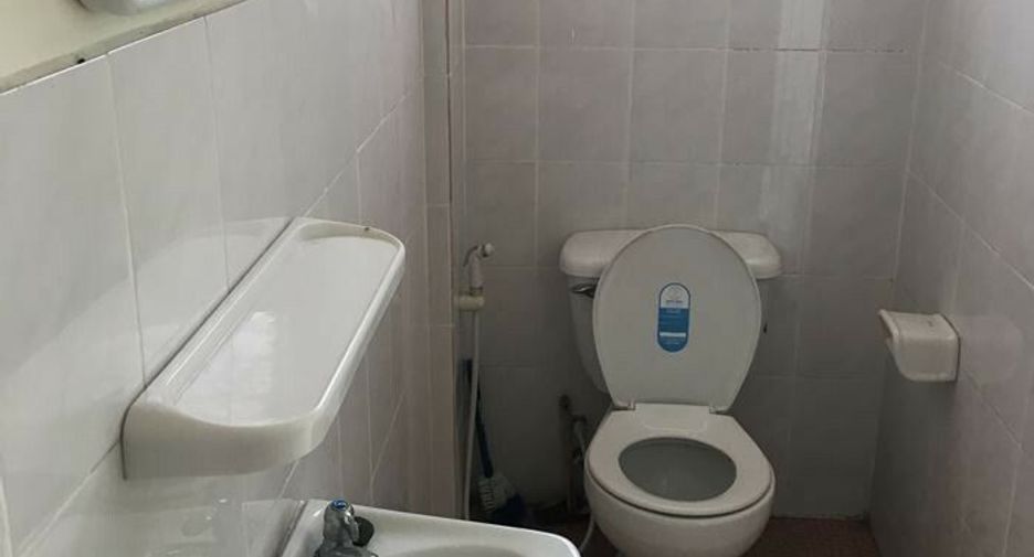 For sale 2 bedrooms townhouse in Mueang Chiang Mai, Chiang Mai