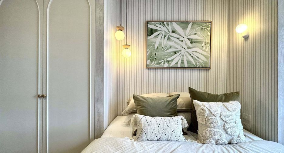 For rent 2 bedrooms condo in Watthana, Bangkok